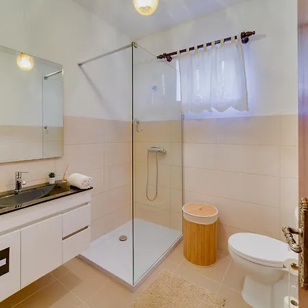 Feriehus Encanto Do Douro *